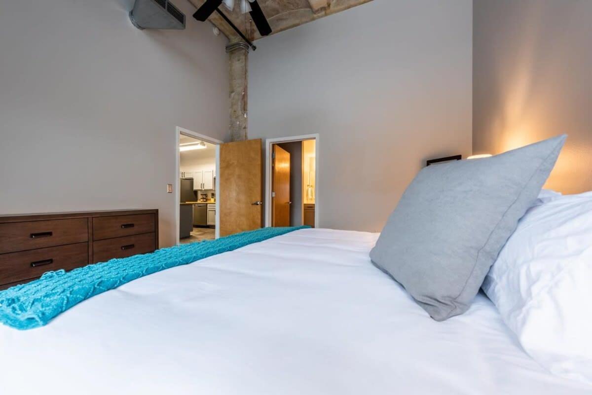 3Br Luxury Historic Loft With Gym By Envitae Канзас-Сити Экстерьер фото