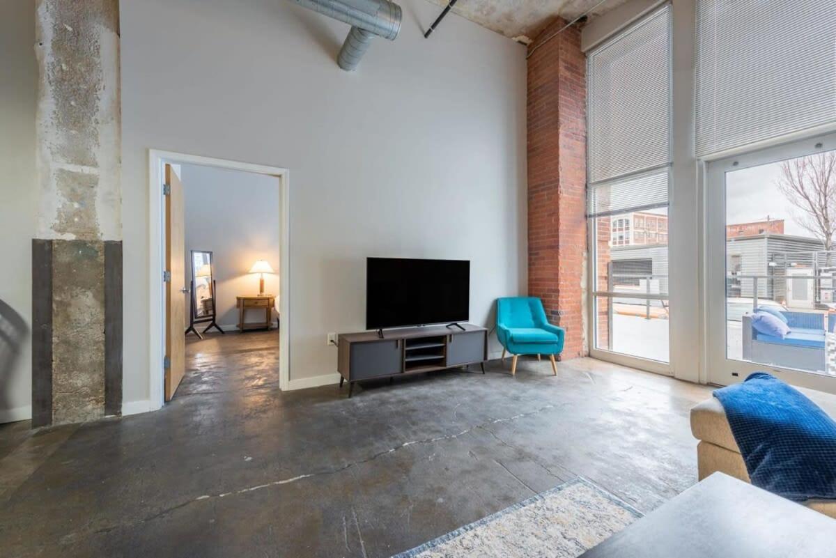 3Br Luxury Historic Loft With Gym By Envitae Канзас-Сити Экстерьер фото